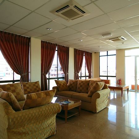 Aristo Hotel Putatan Kota Kinabalu Exterior foto