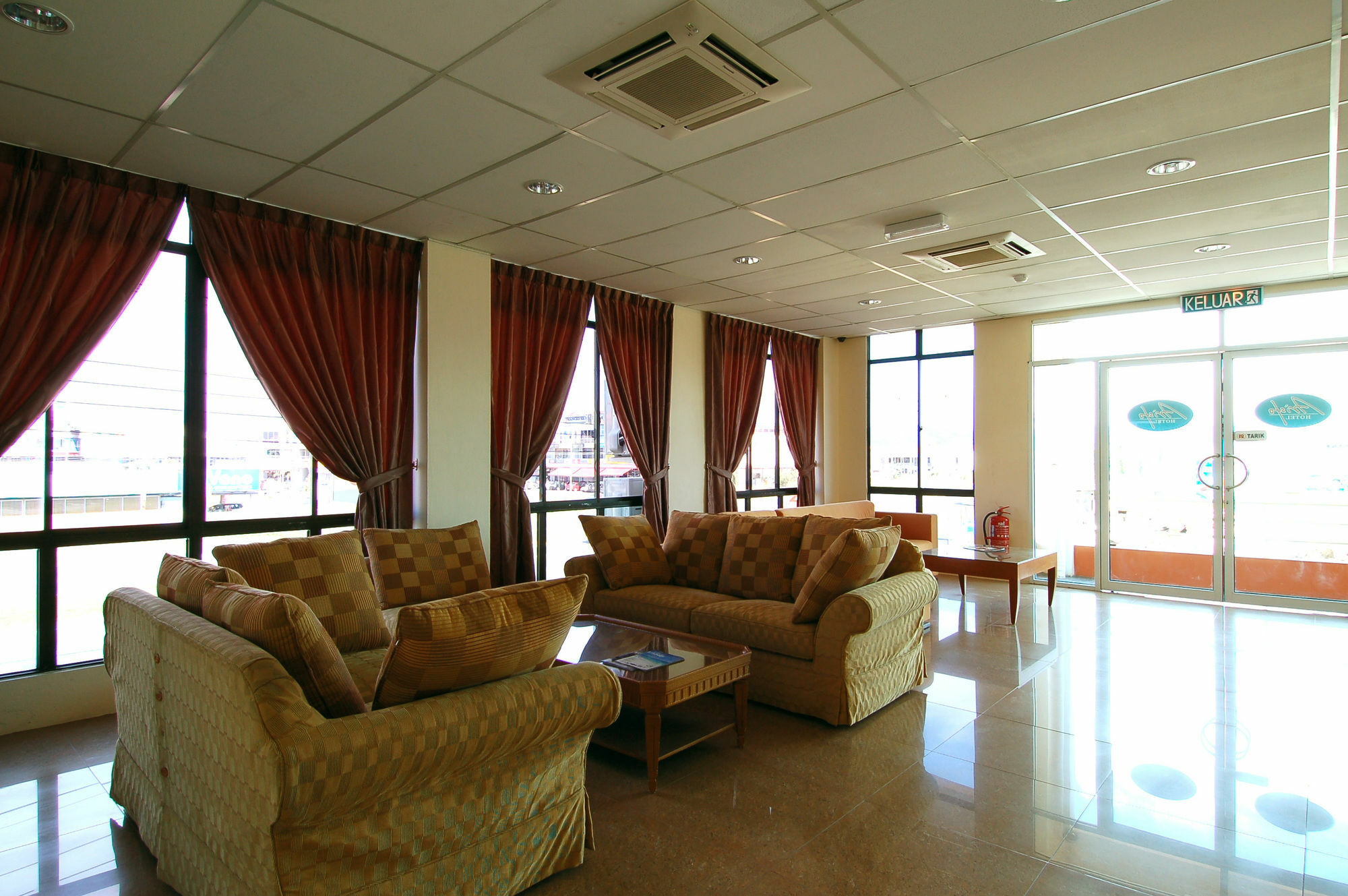 Aristo Hotel Putatan Kota Kinabalu Exterior foto