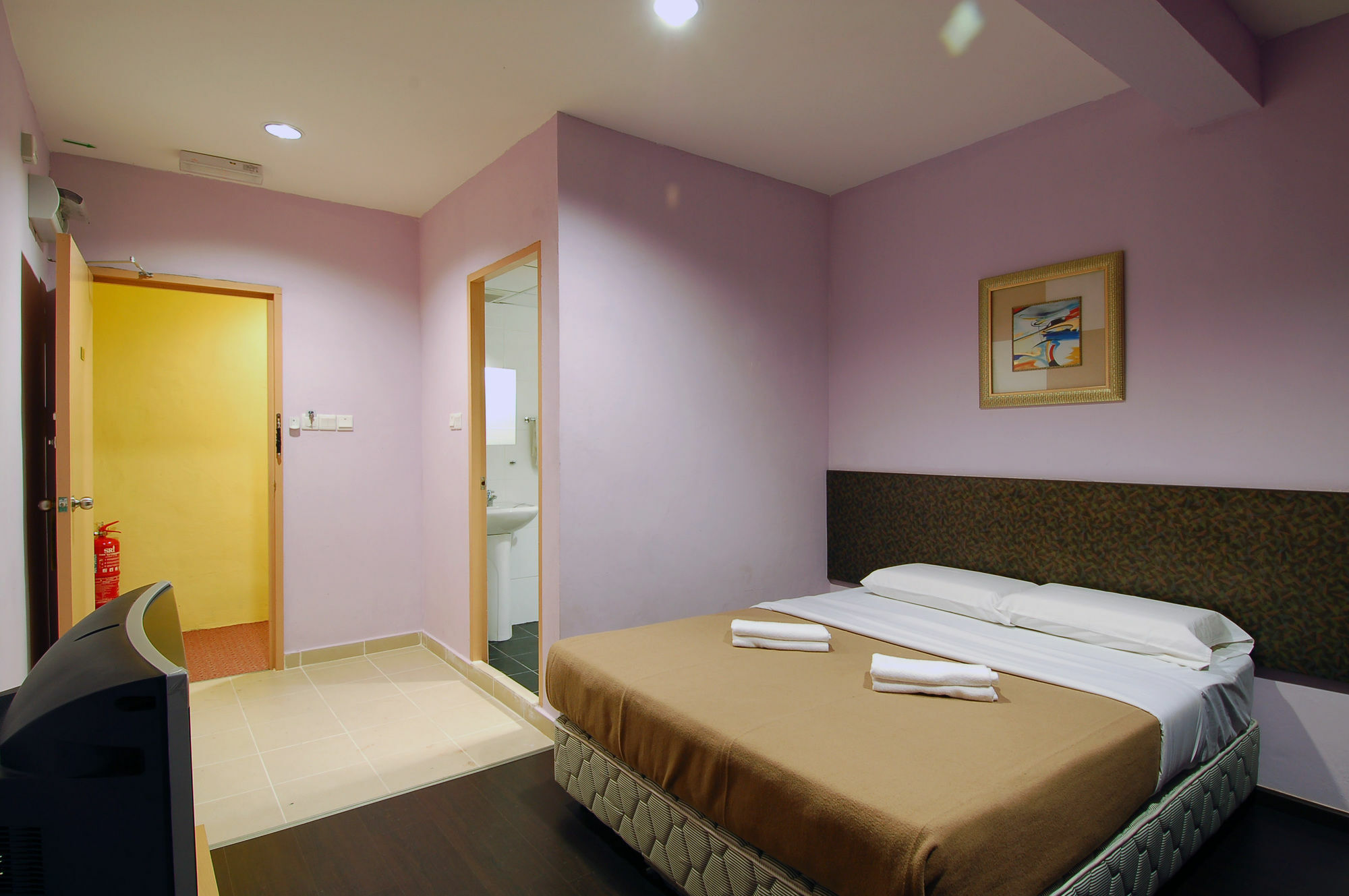 Aristo Hotel Putatan Kota Kinabalu Exterior foto